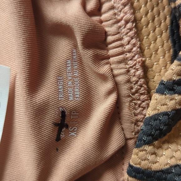 Aerie Animal Print Triangle Bikini Top Only Size XS NWOT - Picture 6 of 8